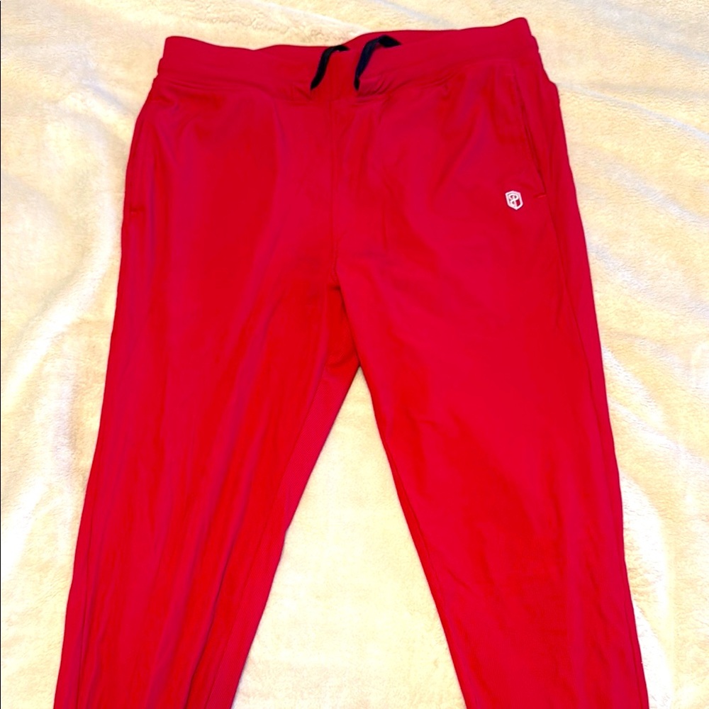 Born primitive recovery jogger cranberry